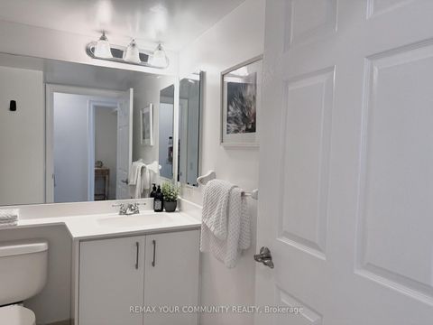 Photo 4 at 622 - 25 Greenview Avenue, Newtonbrook West, Toronto