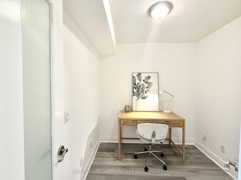 Photo 6 at 622 - 25 Greenview Avenue, Newtonbrook West, Toronto