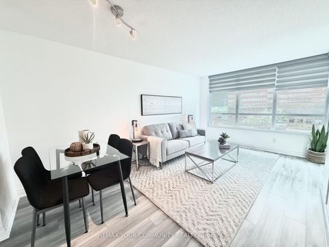 Photo 16 at 622 - 25 Greenview Avenue, Newtonbrook West, Toronto
