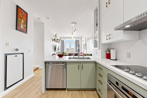 Photo 8 at 1104 - 797 Don Mills Road, Flemingdon Park, Toronto