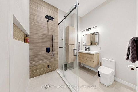 Photo 12 at 1104 - 797 Don Mills Road, Flemingdon Park, Toronto