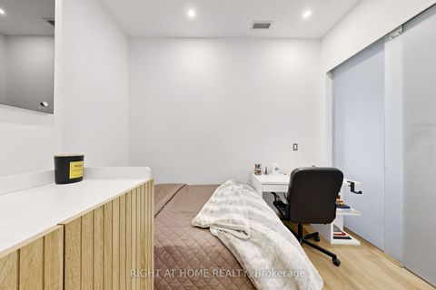 Photo 16 at 1104 - 797 Don Mills Road, Flemingdon Park, Toronto