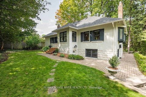 Photo 2 at 11 Donwoods Drive, York Mills, Toronto