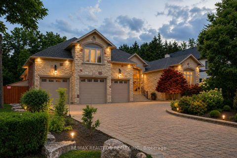Photo 1 at 16 Boyle Drive, South Richvale, Richmond Hill