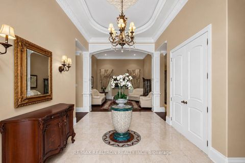 Photo 5 at 16 Boyle Drive, South Richvale, Richmond Hill