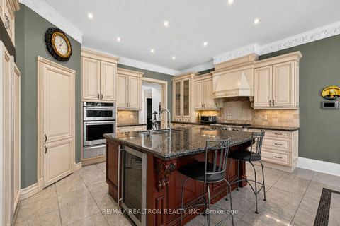 Photo 11 at 16 Boyle Drive, South Richvale, Richmond Hill