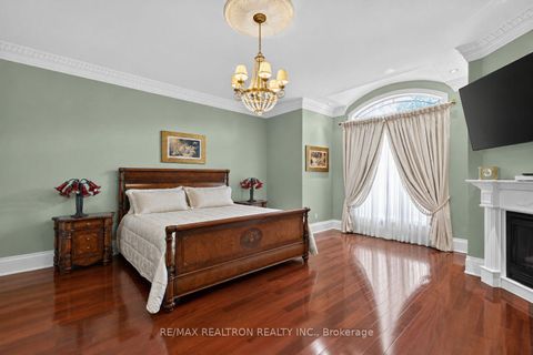 Photo 18 at 16 Boyle Drive, South Richvale, Richmond Hill