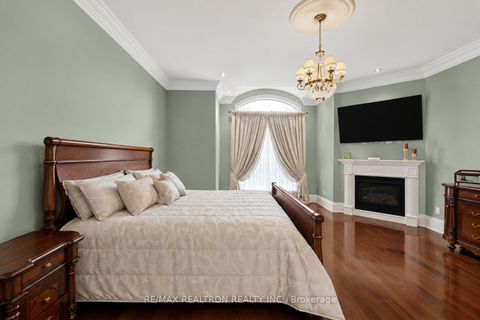 Photo 19 at 16 Boyle Drive, South Richvale, Richmond Hill