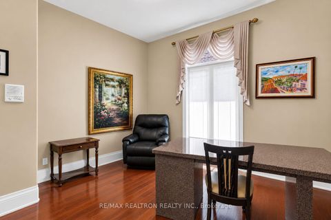 Photo 22 at 16 Boyle Drive, South Richvale, Richmond Hill