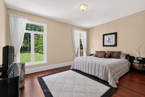 Photo 25 at 16 Boyle Drive, South Richvale, Richmond Hill