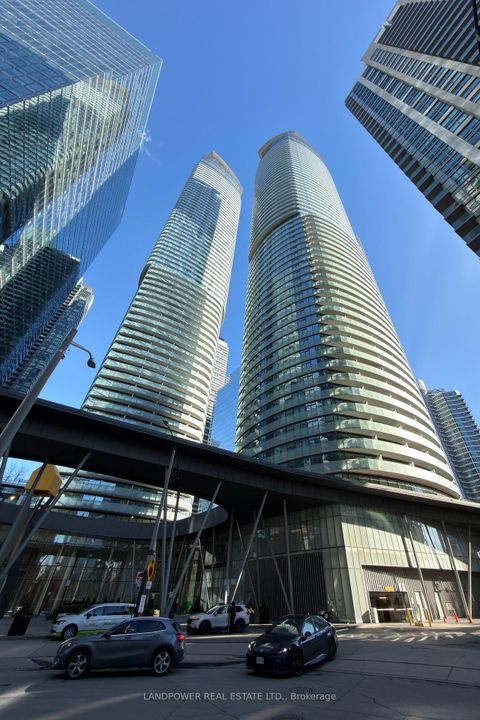 Photo 10 at 6009 - 14 York Street, Waterfront Communities C1, Toronto