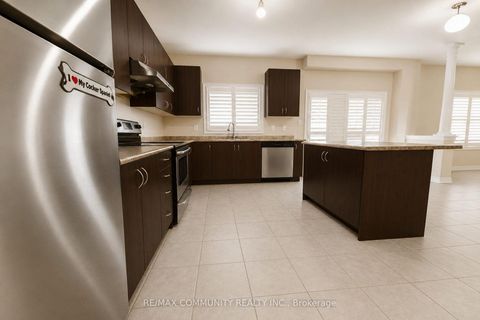 Photo 5 at 1423 Lormel Gate Avenue, Lefroy, Innisfil