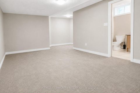 Photo 11 at 1423 Lormel Gate Avenue, Lefroy, Innisfil