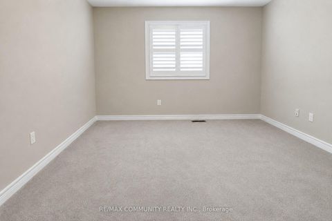 Photo 16 at 1423 Lormel Gate Avenue, Lefroy, Innisfil