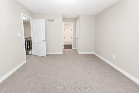 Photo 17 at 1423 Lormel Gate Avenue, Lefroy, Innisfil