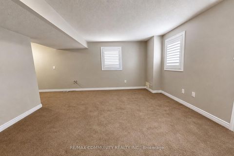 Photo 19 at 1423 Lormel Gate Avenue, Lefroy, Innisfil
