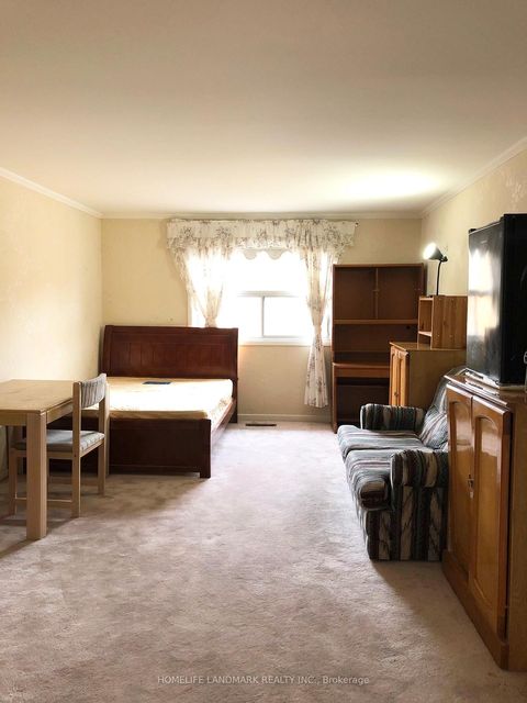 Photo 3 at 105 Whitehorn Crescent, Don Valley Village, Toronto