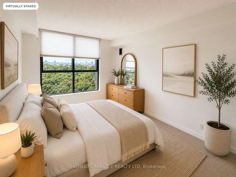 Photo 4 at 810 - 8 Silver Bell Grove, Malvern, Toronto