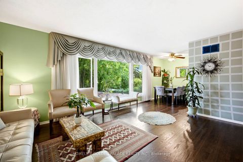 Photo 6 at 913 Brimorton Drive, Woburn, Toronto