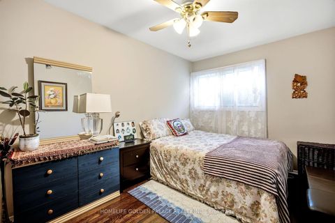 Photo 11 at 913 Brimorton Drive, Woburn, Toronto
