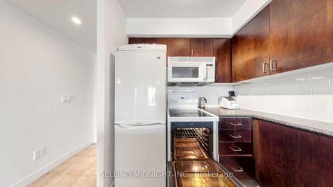 Photo 12 at 1010 - 50 Lynn Williams Street, Niagara, Toronto