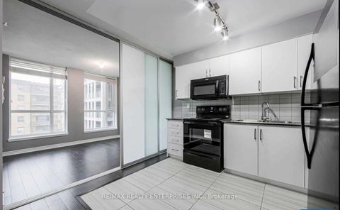 Photo 4 at 522 - 80 Esther Lorrie Drive, Clairville, Toronto