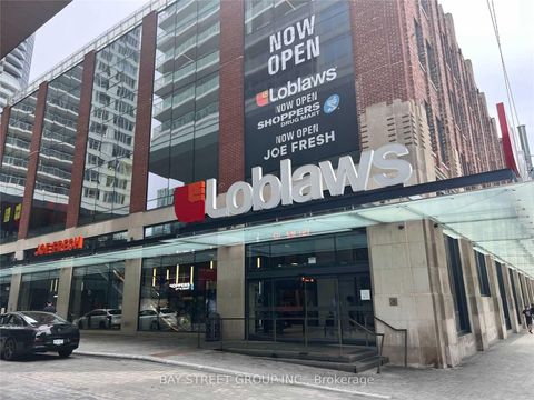 Photo 0 at 903 - 17 Bathurst Street, Waterfront Communities C1, Toronto
