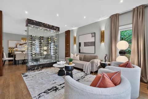 Photo 5 at 33 Munro Boulevard, Windfields, Toronto
