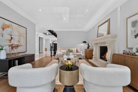 Photo 11 at 33 Munro Boulevard, Windfields, Toronto