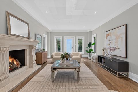 Photo 13 at 33 Munro Boulevard, Windfields, Toronto