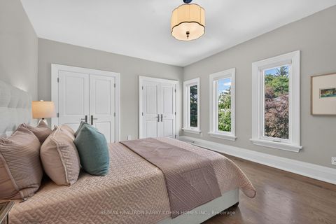 Photo 34 at 33 Munro Boulevard, Windfields, Toronto
