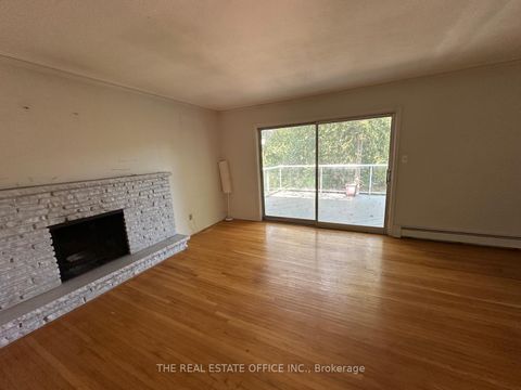 Photo 5 at 65 Wallace Street, West Woodbridge, Vaughan