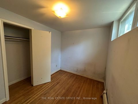 Photo 8 at 65 Wallace Street, West Woodbridge, Vaughan