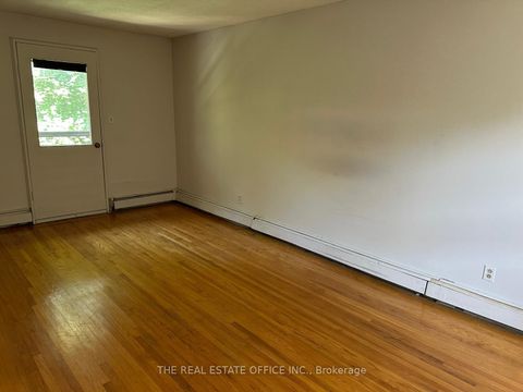 Photo 10 at 65 Wallace Street, West Woodbridge, Vaughan