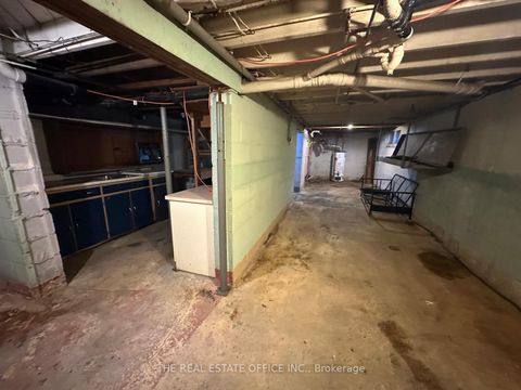 Photo 13 at 65 Wallace Street, West Woodbridge, Vaughan