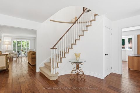 Photo 6 at 49 Falling Leaf Court, Hills of St Andrew, Aurora