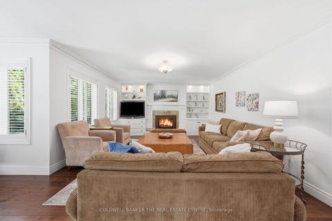 Photo 7 at 49 Falling Leaf Court, Hills of St Andrew, Aurora