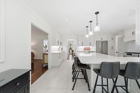 Photo 15 at 49 Falling Leaf Court, Hills of St Andrew, Aurora
