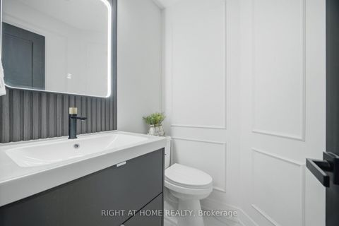 Photo 16 at 4 Simmons Crescent, Aurora Highlands, Aurora
