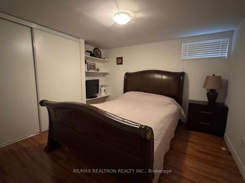 Photo 16 at 22 Rochelle Crescent, Don Valley Village, Toronto