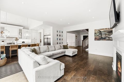 Photo 15 at 108 Avenue Road, Central Newmarket, Newmarket