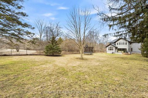 Photo 34 at 108 Avenue Road, Central Newmarket, Newmarket