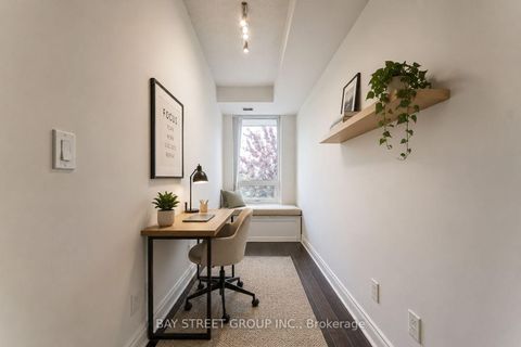 Photo 4 at 221 - 31 Olive Avenue, Willowdale East, Toronto