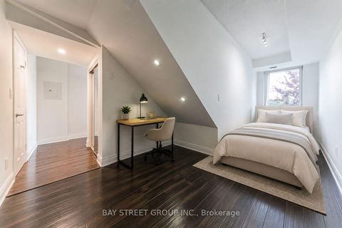Photo 5 at 221 - 31 Olive Avenue, Willowdale East, Toronto