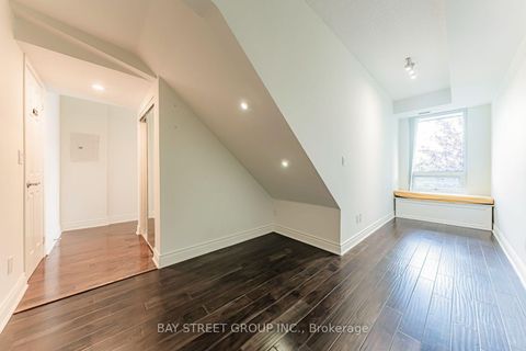 Photo 29 at 221 - 31 Olive Avenue, Willowdale East, Toronto