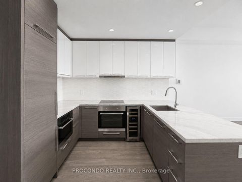 Photo 1 at 3812 - 488 University Avenue, Waterfront Communities C1, Toronto