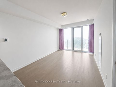 Photo 6 at 3812 - 488 University Avenue, Waterfront Communities C1, Toronto