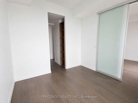 Photo 11 at 3812 - 488 University Avenue, Waterfront Communities C1, Toronto