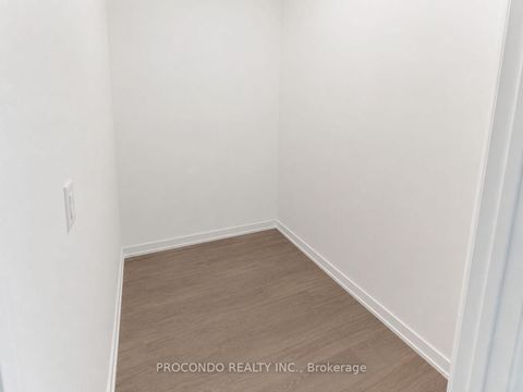 Photo 16 at 3812 - 488 University Avenue, Waterfront Communities C1, Toronto