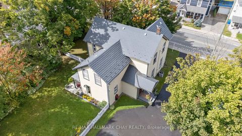 Photo 2 at 221 Prospect Street, Central Newmarket, Newmarket